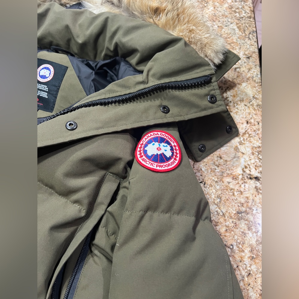 Authentic Canada Goose Military Green Wyndham Parka Jacket with fur Med. EC - Picture 3 of 8